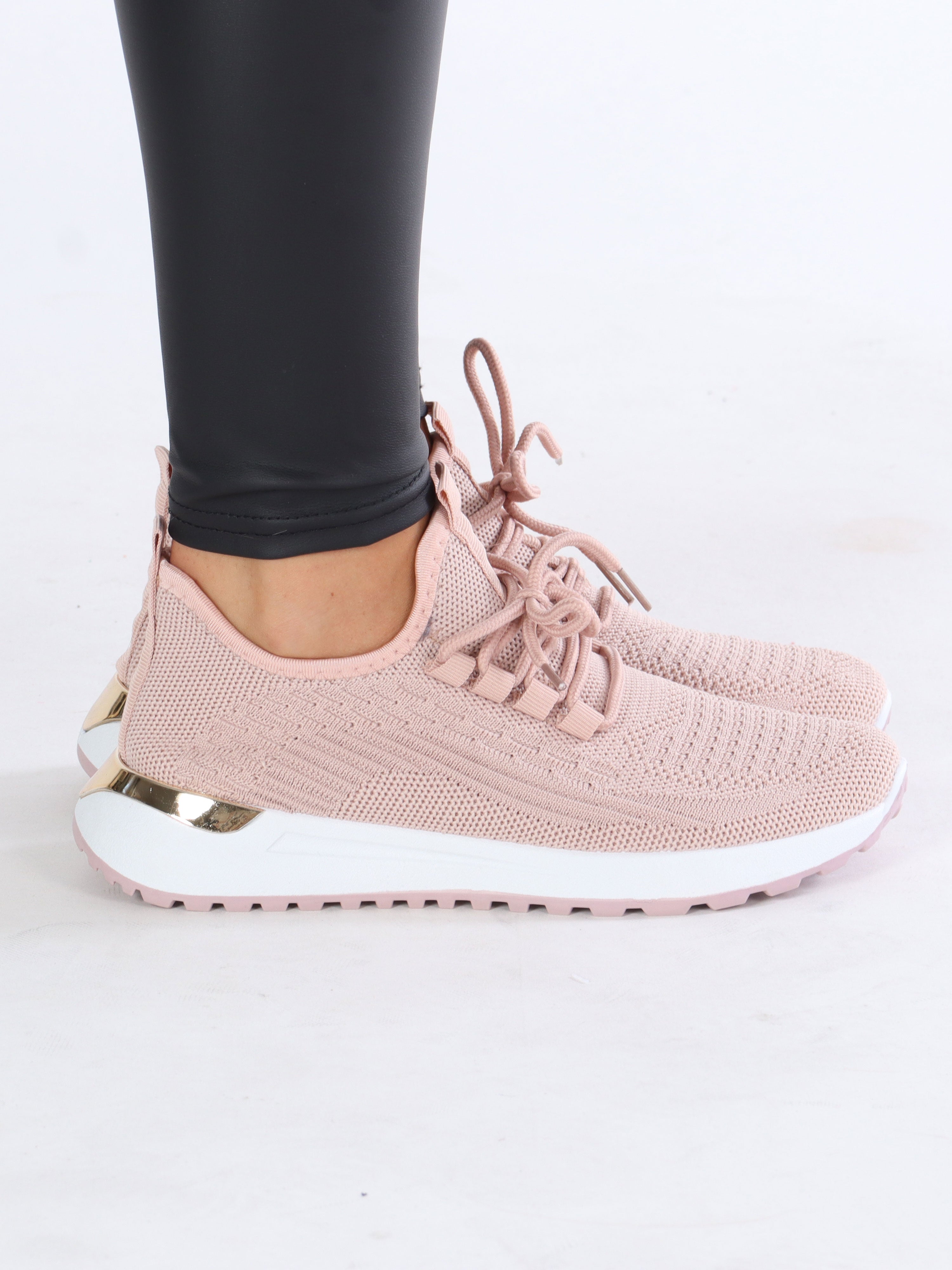 Arjana - Sock sneakers med vit sula